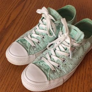 mint converse